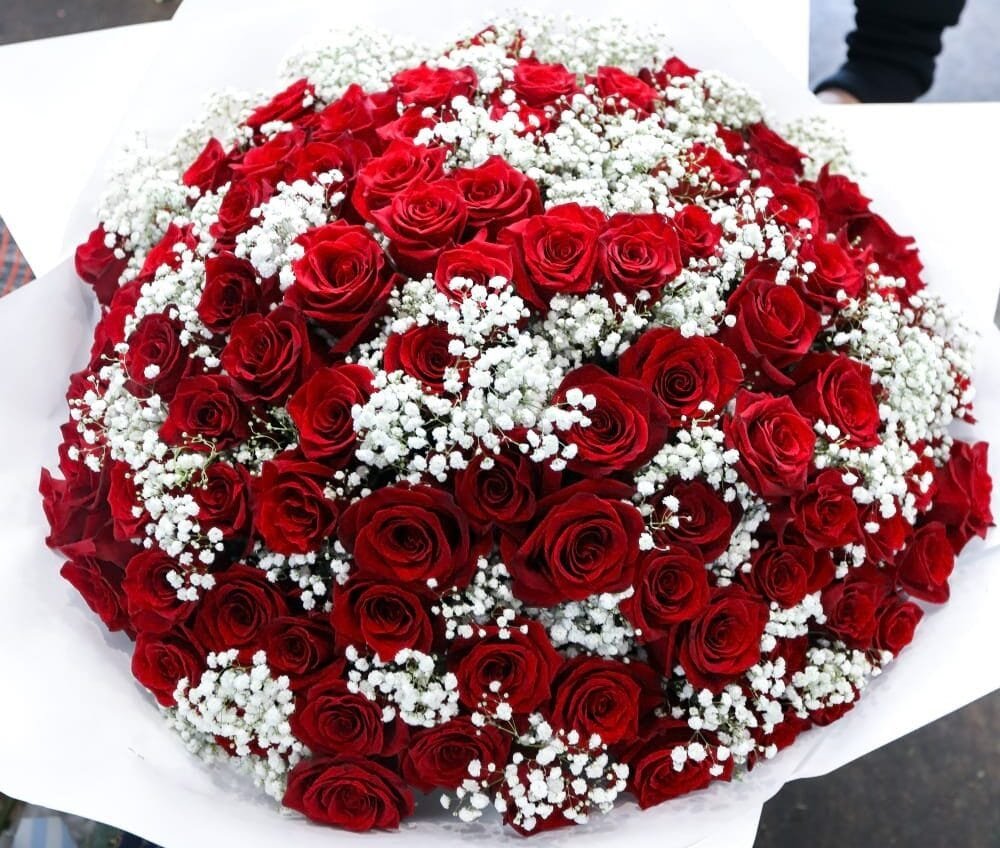 100 roses bouquet