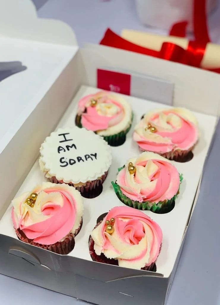 Send Flowers to Any Office around Lagos Fast