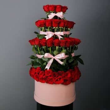 Mi Tesoro grand red roses bouquet with flower delivery Lagos – layered roses for proposals, anniversaries, and romantic surprises.