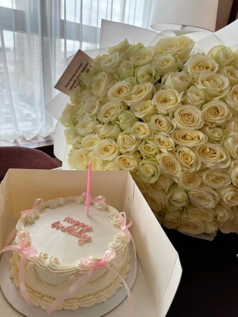 100 Roses & 10 Inches Cake Delivery in Lagos Pairing Flowers and Cakes