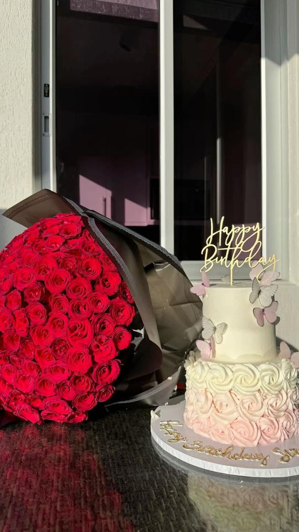 Send 100 roses and a tiered cake in Lagos with same-day 30–120 mins delivery. Order luxury romantic gifts from Prestige Flowersshop today. 100 roses and tiered cake delivery in Lagos